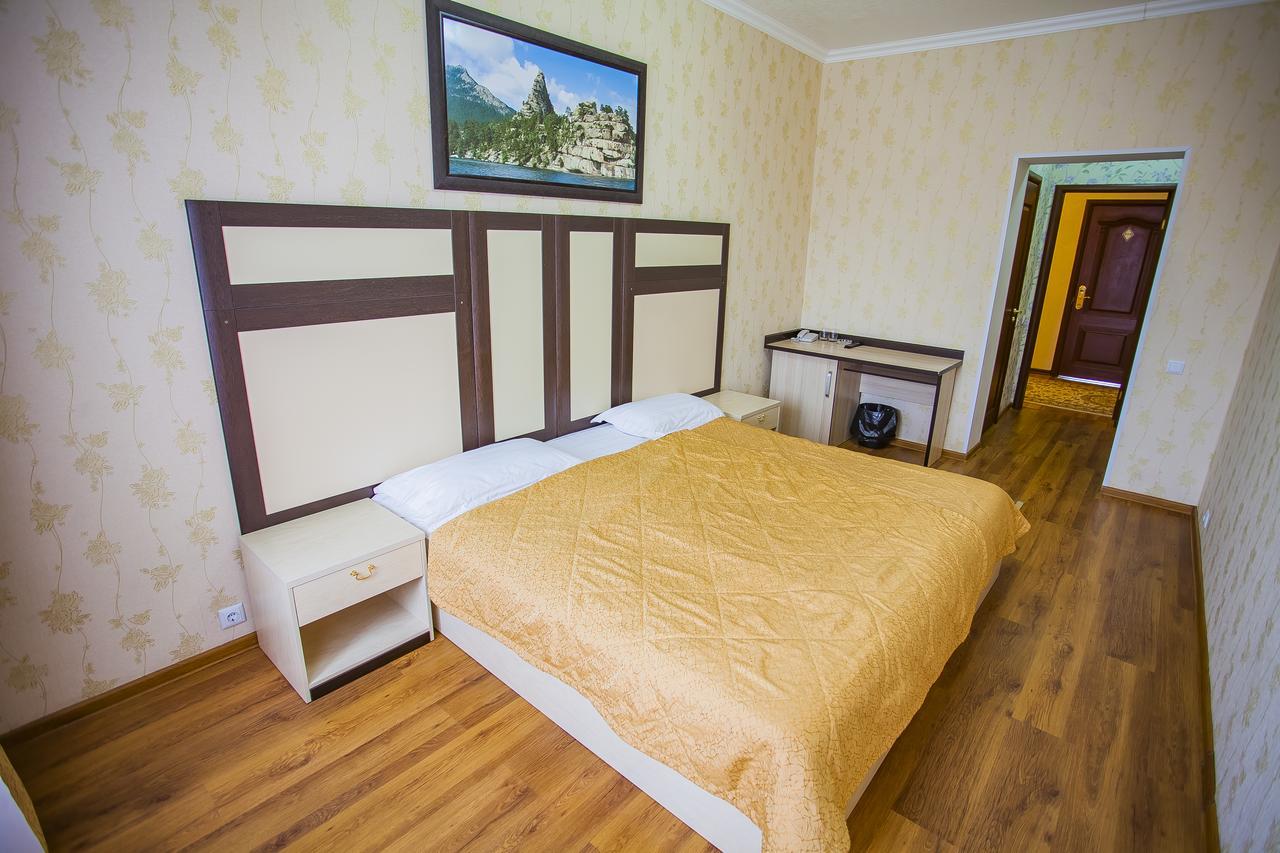 Jumbaktas Borovoe Hotel Extérieur photo